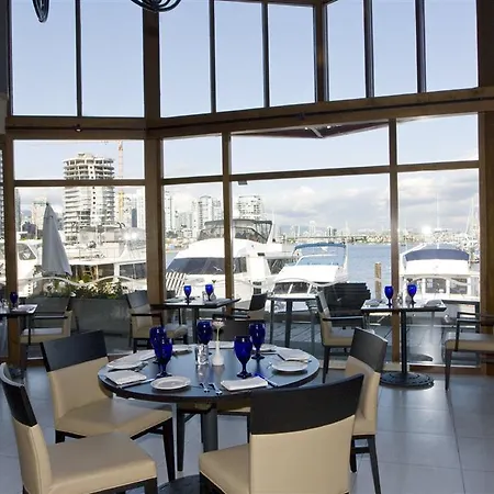Granville Island Hotel 